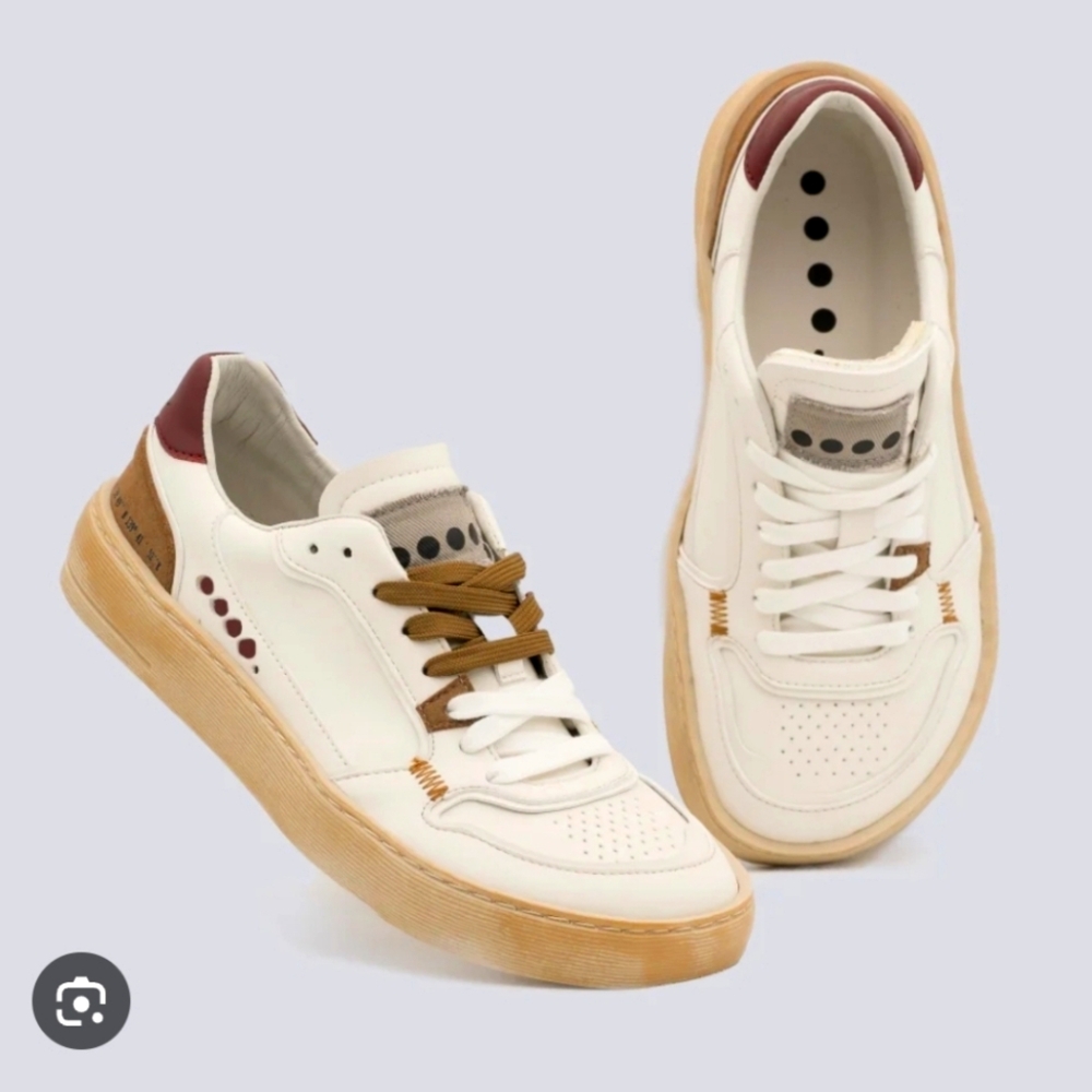 Dada Supreme White and Red Sneakers